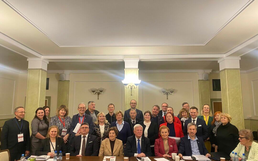 XII Zjazd Europejskiej Unii Wspólnot Polonijnych -podsumowanie kadencji, decyzje organizacyjne i wybór nowego Sekretariatu